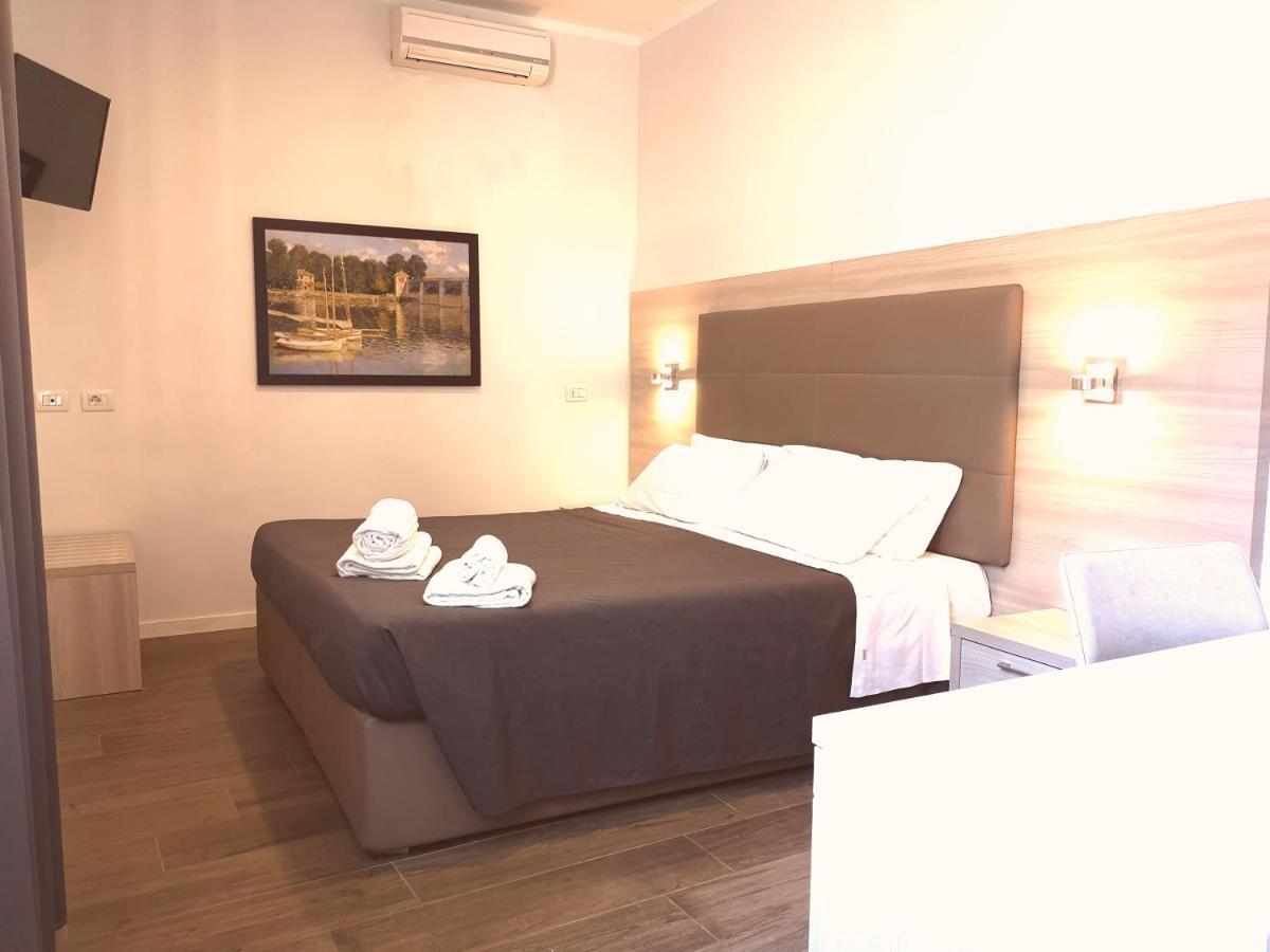 Academy Hotel Fiumicino Kültér fotó