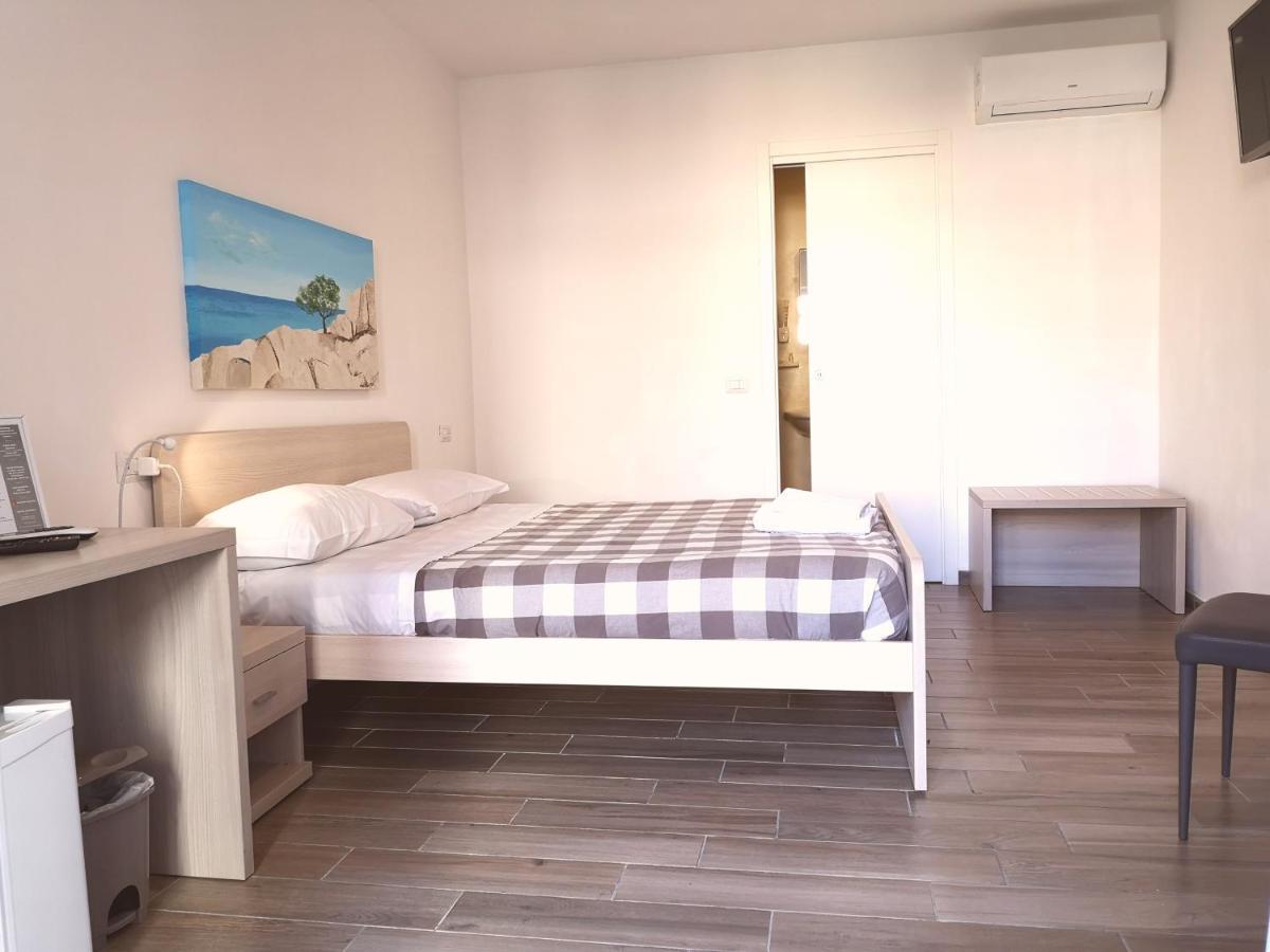 Academy Hotel Fiumicino Kültér fotó