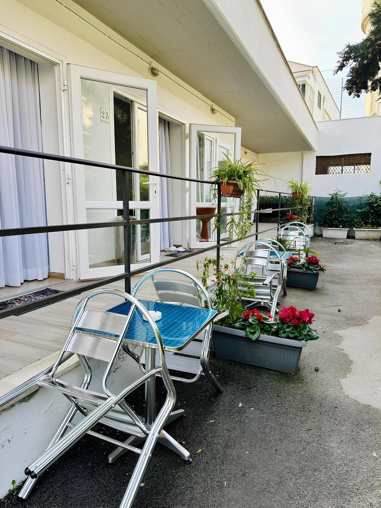 Academy Hotel Fiumicino Kültér fotó
