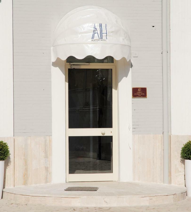 Academy Hotel Fiumicino Kültér fotó
